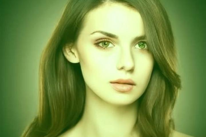 Zoe, 22, a auburn amber-eyed caucasian companion based in Brusperk. Offering Duos, GFE, Roleplay, 69. Available for incall and outcall, day and evening dates.