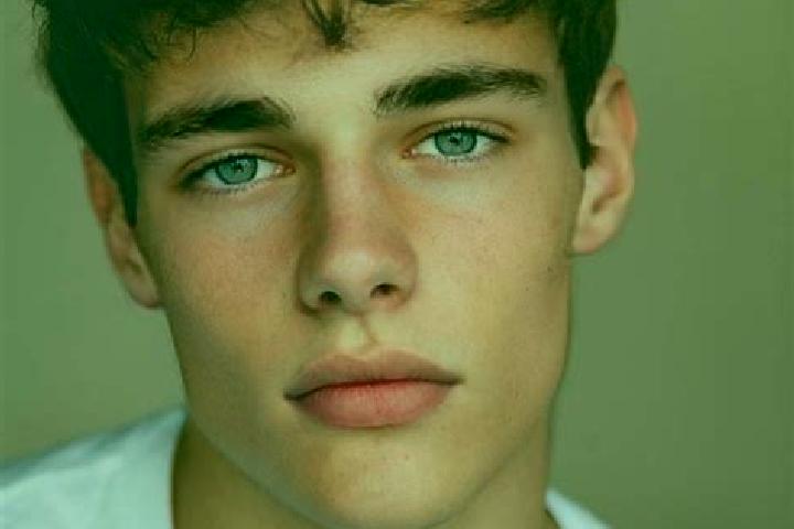 Zoe, 22, a black brown-eyed caucasian companion based in Oldenbuttel. Offering Roleplay, Overnight, Tantra. Available for incall and outcall, day and evening...