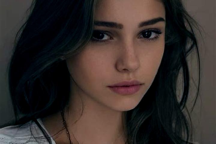 Zoe, 22, a brunette amber-eyed slavic companion based in Sathing Phra. Offering A-Level, Erotic Massage, BDSM. Available for incall and outcall, overnight bo...
