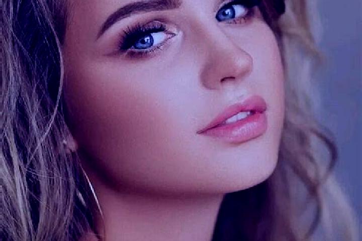 Zoe, 22, a dark blonde blue-eyed asian companion based in Escalante. Offering A-Level, Party Girl, BDSM, Dinner Date. Available for incall and outcall, overn...