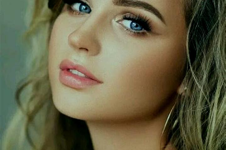 Zoe, 22, a dark blonde blue-eyed middle eastern companion based in Cibuah. Offering Girlfriend Experience, Dinner Date, CIM, Massage. Available for incall an...