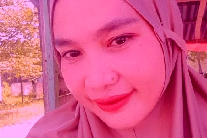 Zoe, 22 — Escort in Bolaang, Indonesia