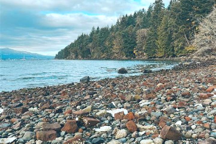 Zoe, 22 — Escort in Gabriola, Canada
