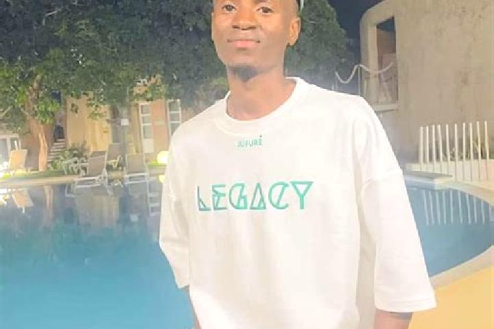 Zoe, 22 — Escort in Mansa Konko, Gambia