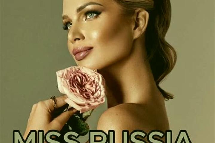 Zoe, 22 — Escort in Novobessergenovka, Russia