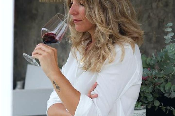 Zoe, 22 — Escort in Olmedillo de Roa, Spain