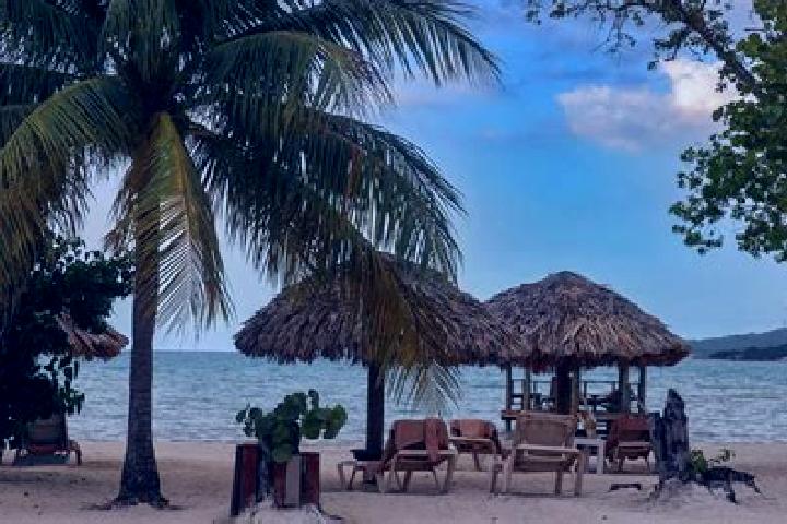 Zoe, 22 — Escort in Pueblo Viejo, Belize