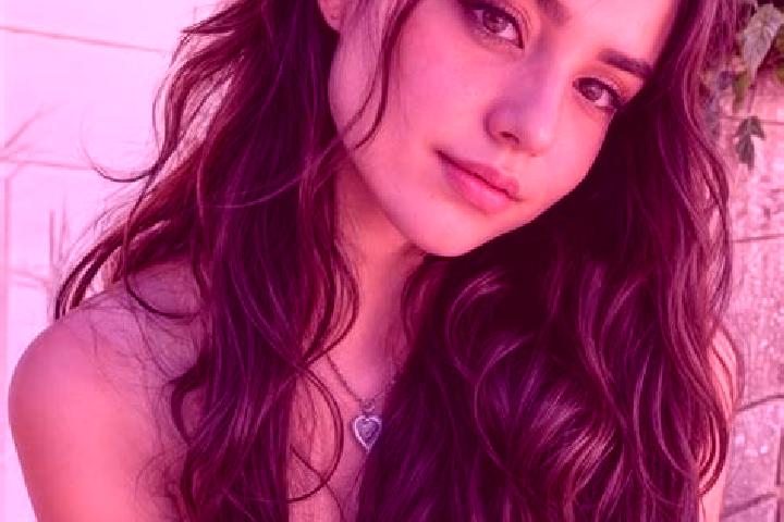 Zoe, 23, a auburn amber-eyed middle eastern companion based in San Juan de Cacazu. Offering BDSM, Massage, 69. Available for incall and outcall, overnight bo...