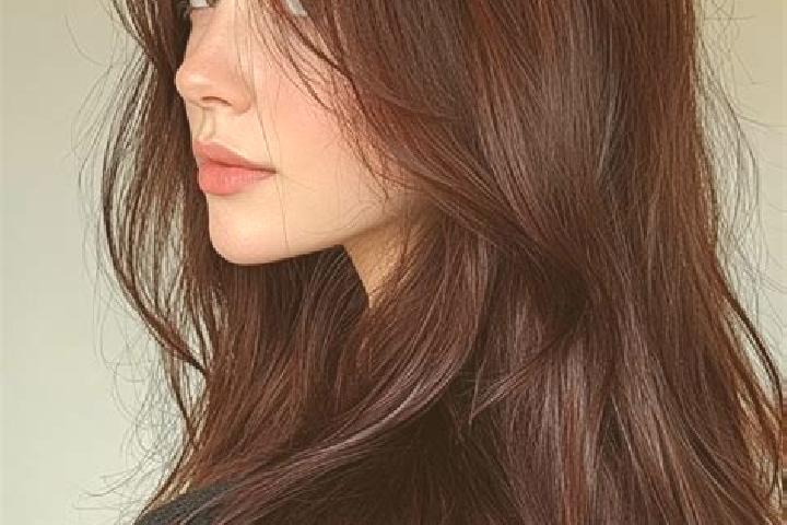 Zoe, 23, a auburn brown-eyed caucasian companion based in Trieux. Offering BDSM, 69, CIM, Domination. Available for incall and outcall, day and evening dates.