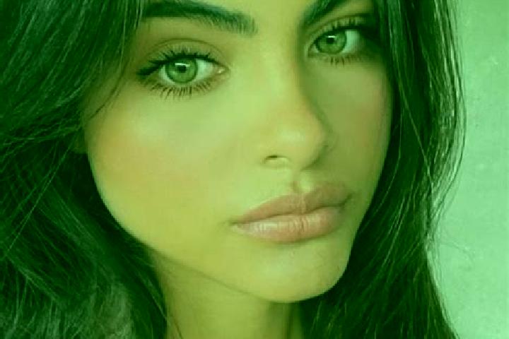 Zoe, 23, a brunette green-eyed caribbean companion based in Bregnier-Cordon. Offering Erotic Massage, Dinner Date, Travel Companion. Available for incall and...