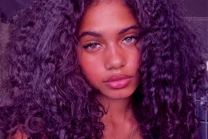 Zoe, 23, a red blue-eyed ebony companion based in Cresevo. Offering Tantra, CIM, Party Girl, OWO, Prostate Massage. Available for incall and outcall, overnig...
