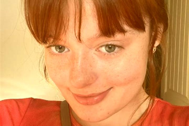 Zoe, 23, a red brown-eyed european companion based in Stronie. Offering OWO, BDSM, Roleplay, Party Girl. Available for incall and outcall, overnight bookings...