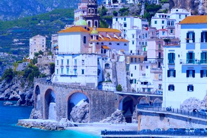 Zoe, 23 — Escort in Campanella-Gianforma, Italy