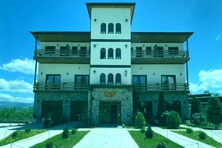 Zoe, 23 — Escort in Dolno Kolicani, North Macedonia