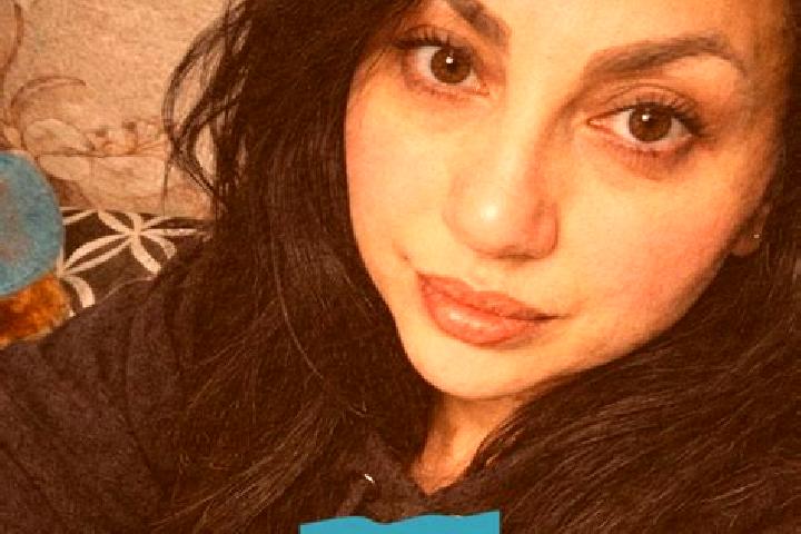 Zoe, 23 — Escort in Sevinc, Turkey