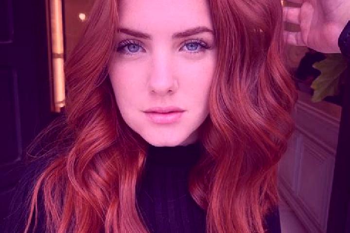 Zoe, 24, a auburn blue-eyed indian companion based in Cappella. Offering Duos, Massage, Fetish, Party Girl, Girlfriend Experience. Available for incall and o...