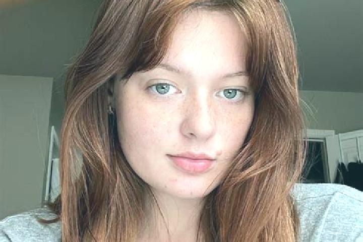 Zoe, 24, a auburn brown-eyed caucasian companion based in Petaejaevesi. Offering A-Level, BDSM, CIM, Massage. Available for incall and outcall, overnight boo...