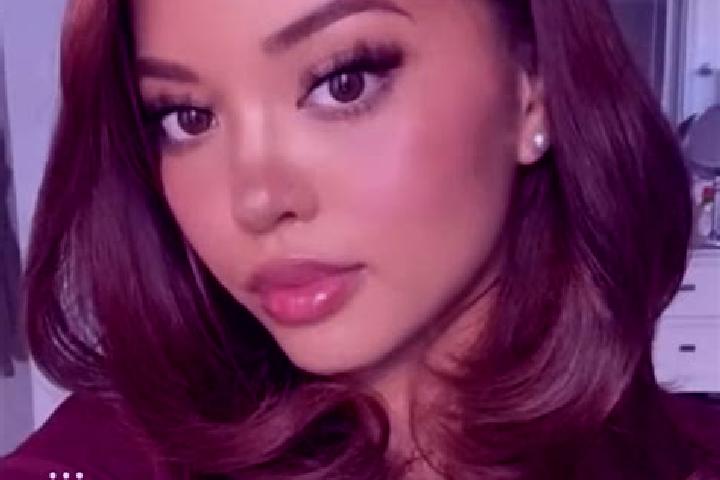 Zoe, 24, a auburn brown-eyed latina companion based in Bayan Bulag. Offering Duos, Couples, OWO, Massage. Available for incall and outcall, overnight booking...