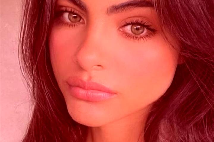 Zoe, 24, a black green-eyed latina companion based in Perth-Andover. Offering Prostate Massage, Travel Companion, Couples, OWO. Available for incall and outc...