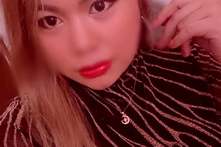 Zoe, 24, a blonde brown-eyed asian companion based in Donovan Estates. Offering Roleplay, GFE, Fetish. Available for incall and outcall, day and evening dates.