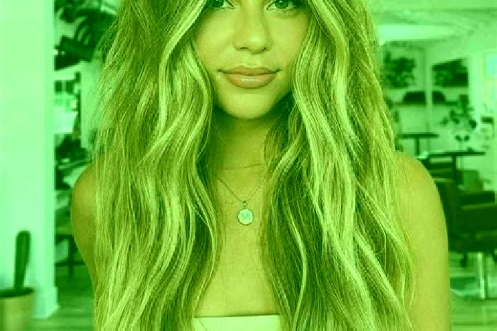 Zoe, 24, a blonde brown-eyed mediterranean companion based in Xiangcunxiang. Offering A-Level, OWO, Tantra. Available for incall and outcall, day and evening...