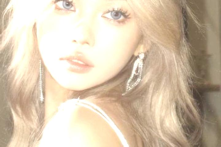Zoe, 24, a blonde dark-eyed asian companion based in Abtar. Offering BDSM, Roleplay, Deep French Kissing, Girlfriend Experience. Available for incall and out...