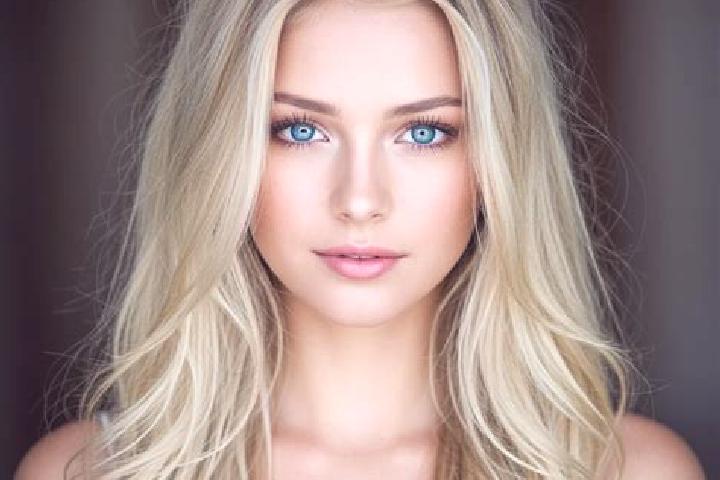 Zoe, 24, a blonde dark-eyed mixed companion based in Southwell. Offering Travel Companion, Erotic Massage, Massage, Tantra, 69. Available for incall and outc...