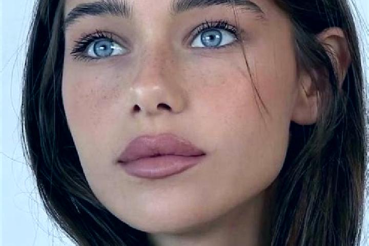 Zoe, 24, a brunette brown-eyed caribbean companion based in Corston. Offering Girlfriend Experience, 69. Available for incall and outcall, overnight bookings...