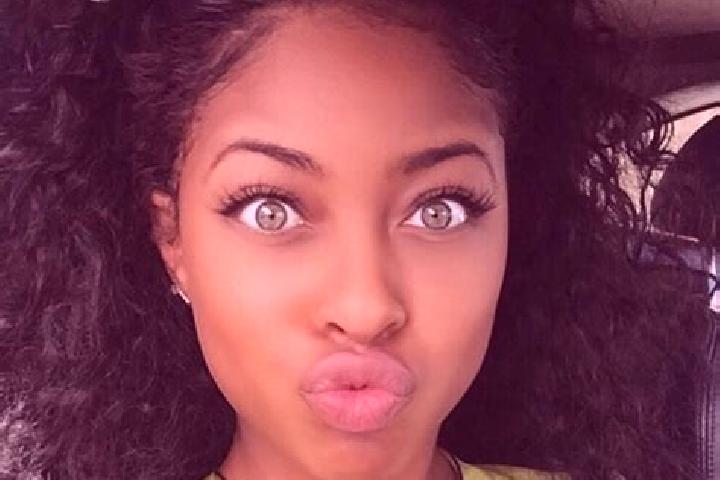 Zoe, 24, a chestnut green-eyed ebony companion based in Shibecha. Offering Prostate Massage, OWO, Party Girl. Available for incall and outcall, overnight boo...