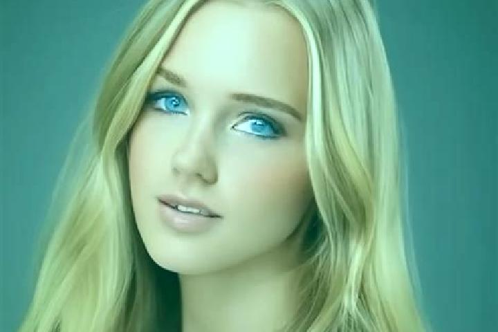 Zoe, 24, a dark blonde amber-eyed mediterranean companion based in Babimost. Offering Dinner Date, GFE, Deep French Kissing, Travel Companion. Available for ...