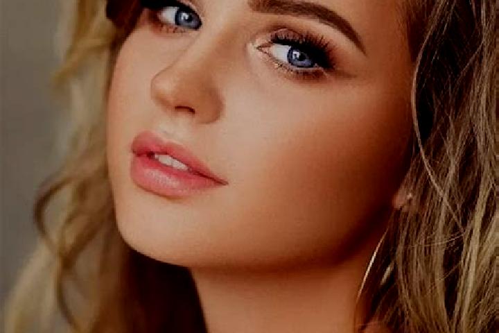 Zoe, 24, a dark blonde blue-eyed asian companion based in Khmelnytske. Offering 69, Dinner Date, Tantra. Available for incall and outcall, day and evening da...