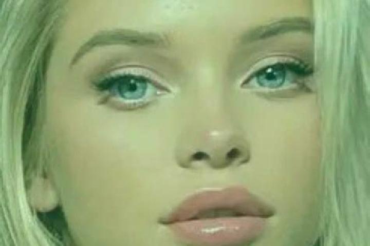 Zoe, 24, a dark blonde blue-eyed slavic companion based in Aouabo. Offering A-Level, Couples, 69, Dinner Date. Available for incall and outcall, overnight bo...