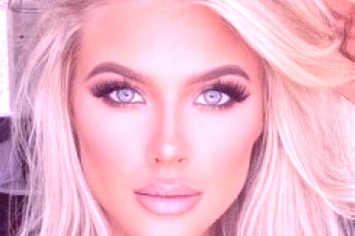 Zoe, 24, a platinum blonde amber-eyed european companion based in Santa Catarina Estancia. Offering Overnight, Duos, Girlfriend Experience, CIM. Available fo...