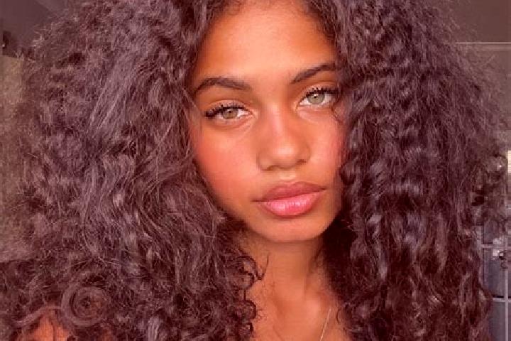Zoe, 24, a red blue-eyed ebony companion based in Mattenbach (Kreis 7). Offering Tantra, BDSM, Dinner Date, Domination. Available for incall and outcall, ove...