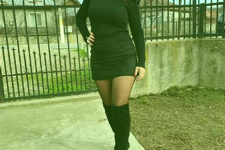 Zoe, 24 — Escort in Bistrita, Romania