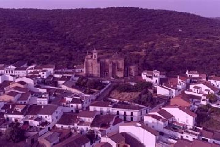 Zoe, 24 — Escort in El Castillo de las Guardas, Spain