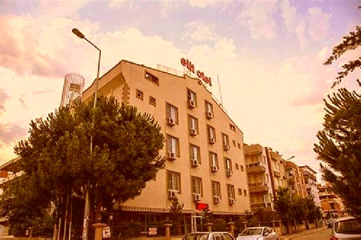 Zoe, 24 — Escort in Kueltuer, Turkey