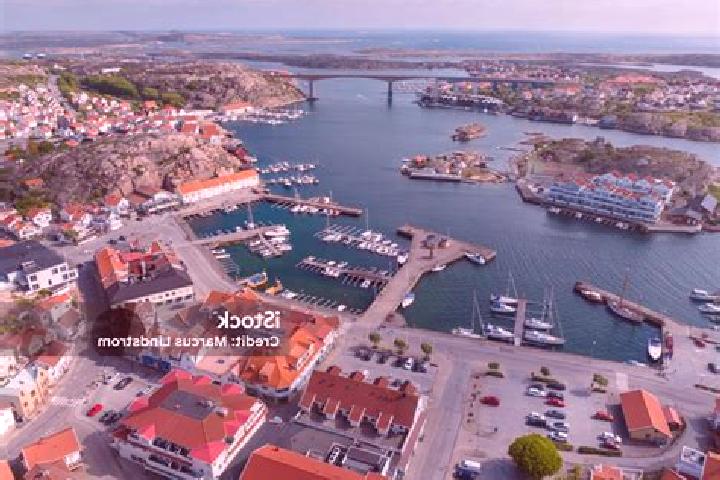 Zoe, 24 — Escort in Kungshamn, Sweden