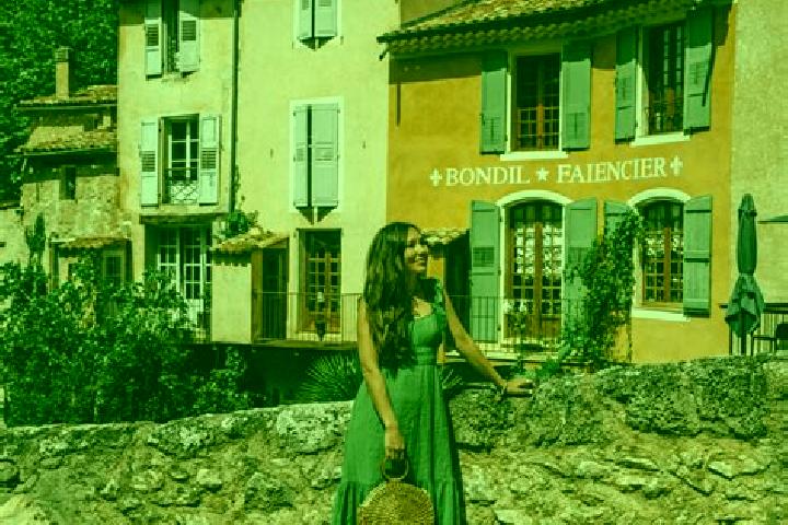 Zoe, 24 — Escort in Pont-Sainte-Marie, France