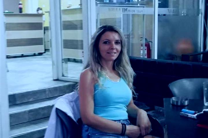 Zoe, 24 — Escort in Radovis, North Macedonia