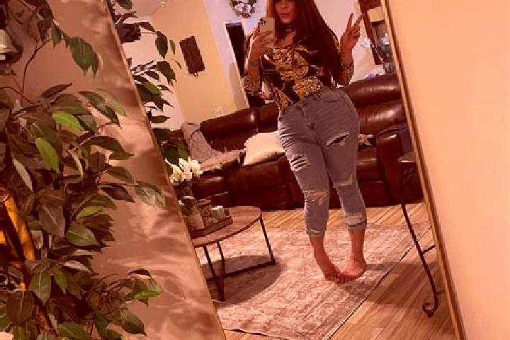 Zoe, 24 — Escort in Ugrar, Turkey