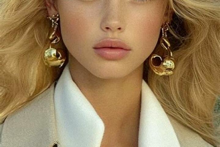 Zoe, 25, a auburn amber-eyed caribbean companion based in Bereborn. Offering Party Girl, Domination, Dinner Date. Available for incall and outcall, day and e...