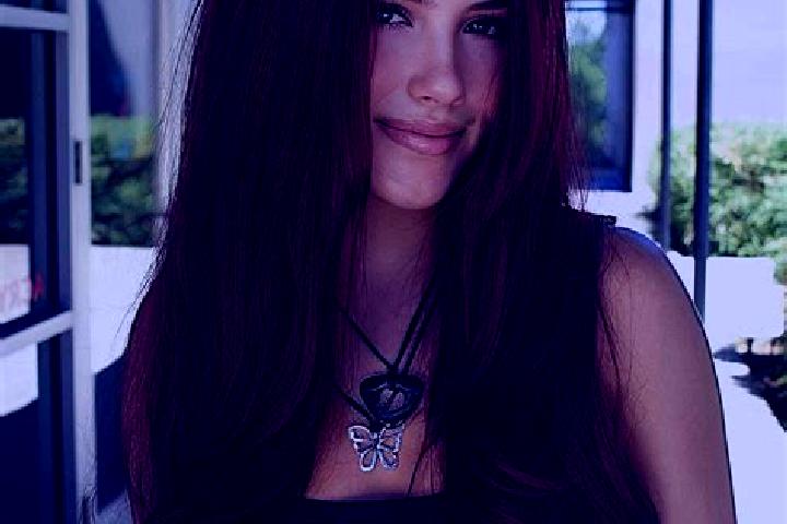 Zoe, 25, a auburn dark-eyed mediterranean companion based in Podhorany. Offering Tantra, Striptease, Travel Companion, Duos. Available for incall and outcall...