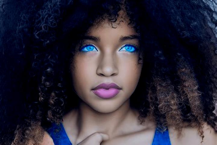 Zoe, 25, a black blue-eyed ebony companion based in Ranyah. Offering Tantra, Party Girl, GFE. Available for incall and outcall, overnight bookings available.