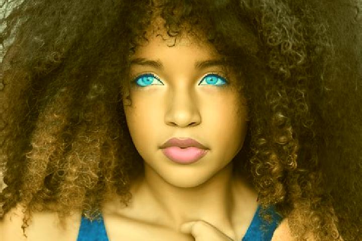 Zoe, 25, a black blue-eyed ebony companion based in Staffelfelden. Offering Party Girl, Massage, Prostate Massage, Dinner Date, Striptease. Available for inc...
