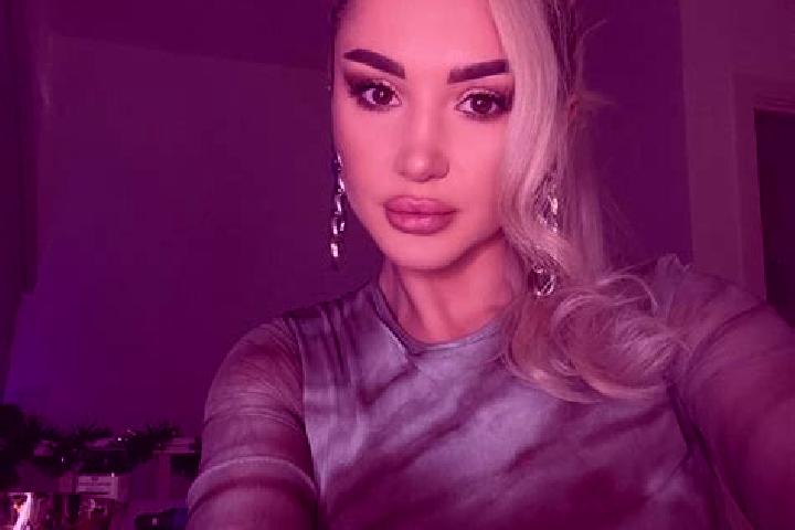 Zoe, 25, a black green-eyed european companion based in Ljubno ob Savinji. Offering Prostate Massage, Domination, Travel Companion, GFE. Available for incall...
