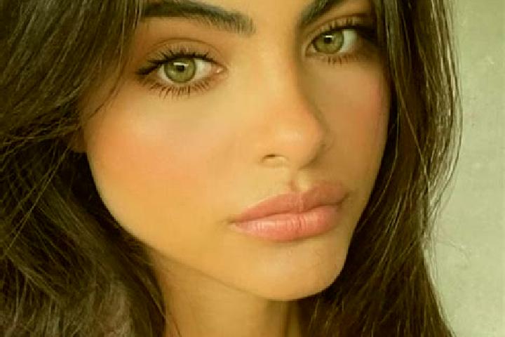 Zoe, 25, a brunette dark-eyed middle eastern companion based in Agoura Hills. Offering Prostate Massage, Deep French Kissing, Dinner Date. Available for inca...