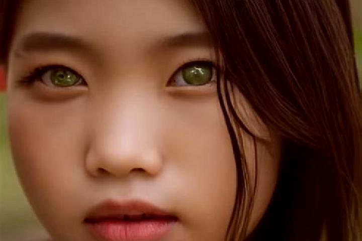 Zoe, 25, a brunette green-eyed asian companion based in Melle. Offering Fetish, Erotic Massage, Domination. Available for incall and outcall, overnight booki...