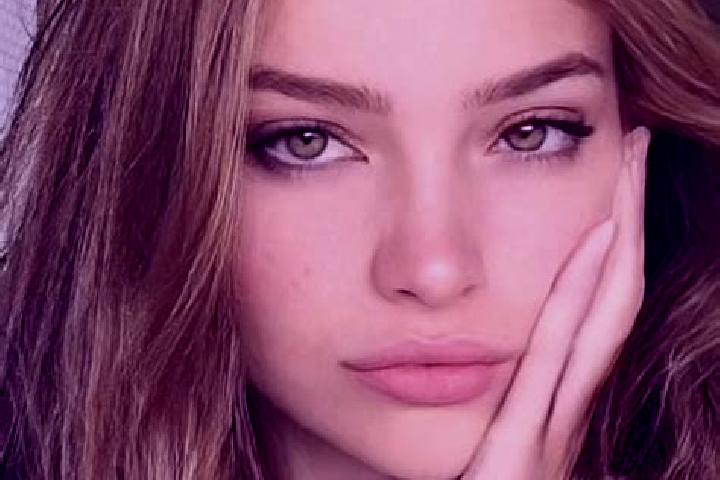 Zoe, 25, a brunette green-eyed slavic companion based in Tokojaeng. Offering 69, Couples, Roleplay, CIM, Duos. Available for incall and outcall, day and even...