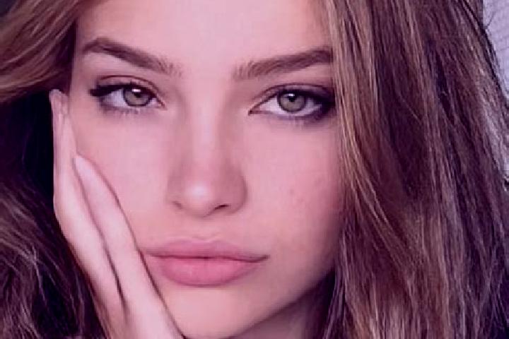 Zoe, 25, a chestnut hazel-eyed caucasian companion based in Lupion. Offering Fetish, Striptease, Massage, Prostate Massage, Party Girl. Available for incall ...